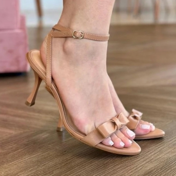 Luiza Barcelos Women's Elegant Heels Tan-Cream With Ankle leather Straps Size 8 - Picture 1 of 9